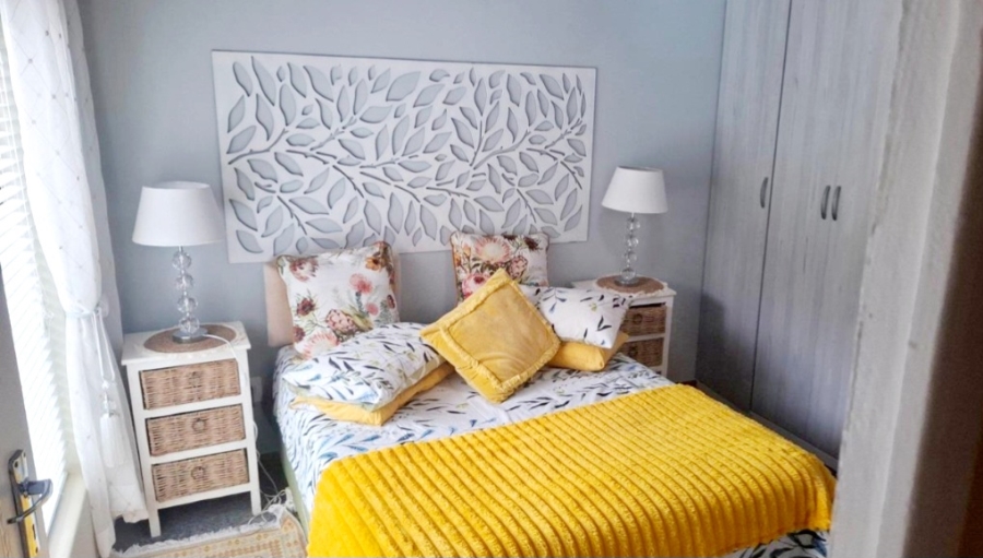 3 Bedroom Property for Sale in Heiderand Western Cape